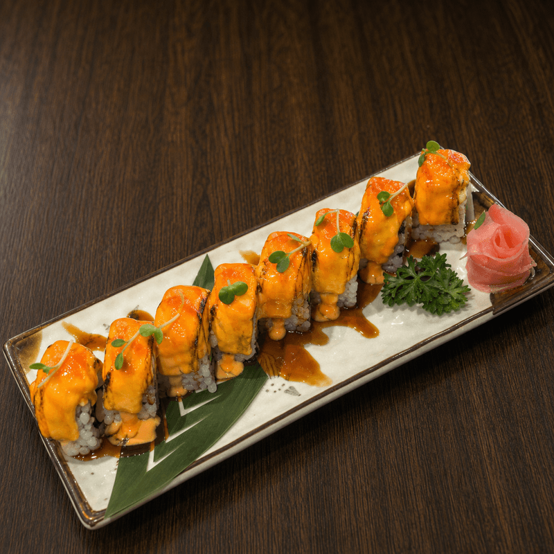 Roll cá hồi tôm phô mai: cuộn sushi nhiều topping cho bữa đã miệng
